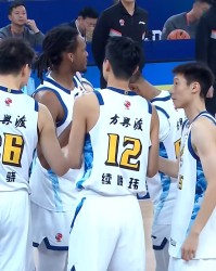 亚博体育app下载-CBA疯狂一夜：上海18连胜，广东+北京造惨案，广厦逆转，排名如下
